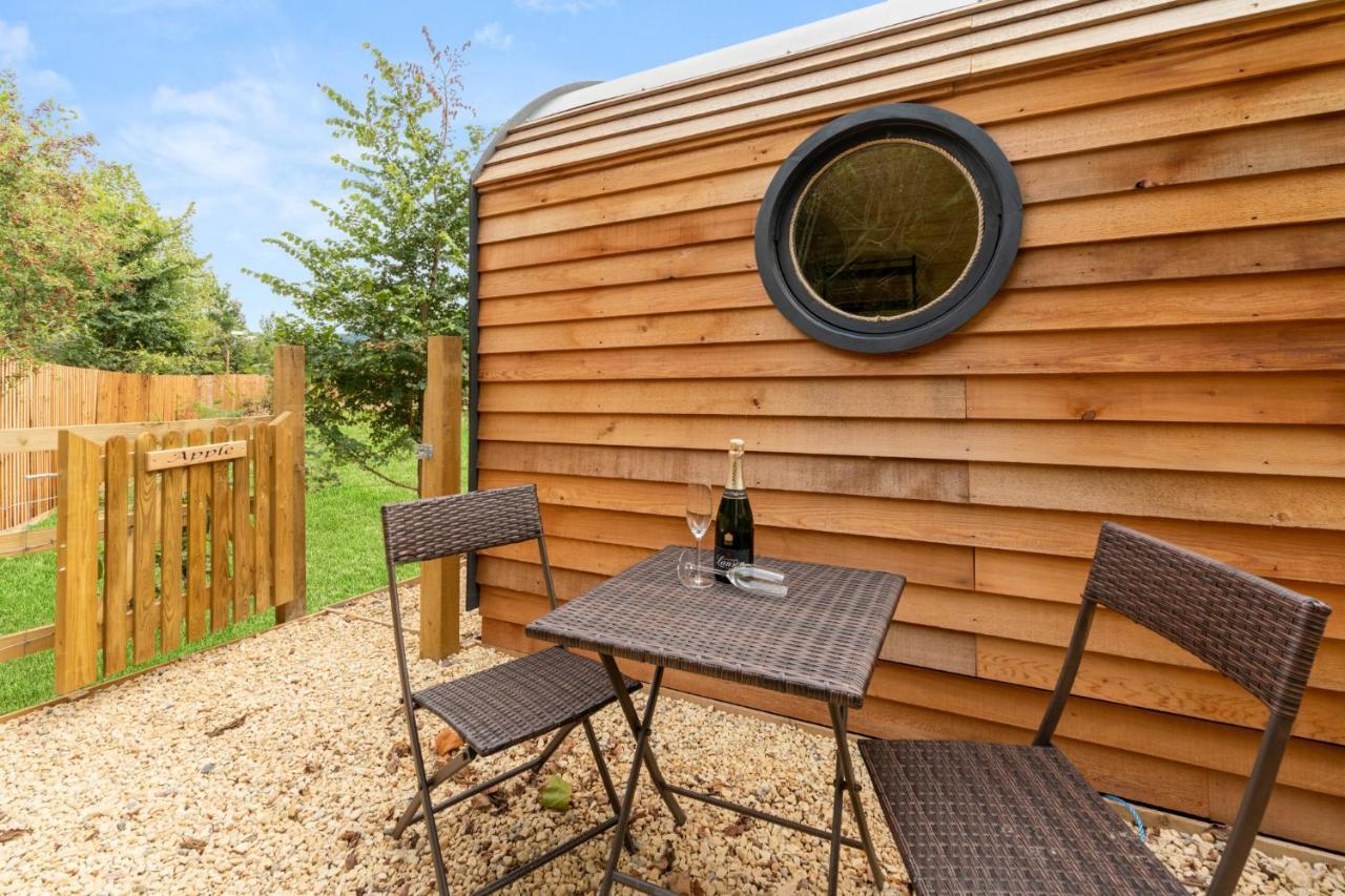 Laburnum Farm Estate Alderton (Gloucestershire) Exterior foto